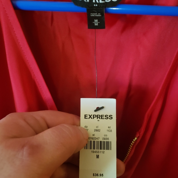 Express Tank Top - Picture 3 of 3